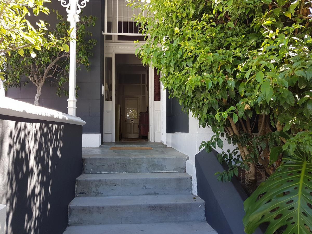 Gilmour Hill Bed & Breakfast Cape Town Exterior photo